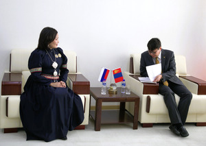 Циркийн чиглэлээр 15 буриад суралцагчийг Монгол Улсын Консерваторт суралцуулах хүсэлт тавьжээ